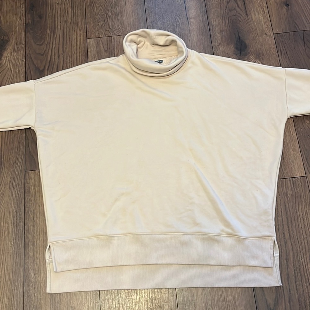 Aerie turtleneck beige XS